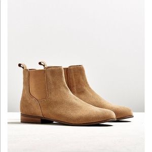 Chelsea Boots